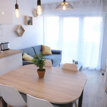 Appart T2 Avec Terrasse, Parking Et Wifi Angouleme Ngoại thất bức ảnh