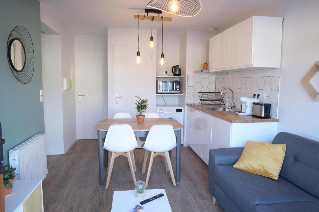 Appart T2 Avec Terrasse, Parking Et Wifi Angouleme Ngoại thất bức ảnh