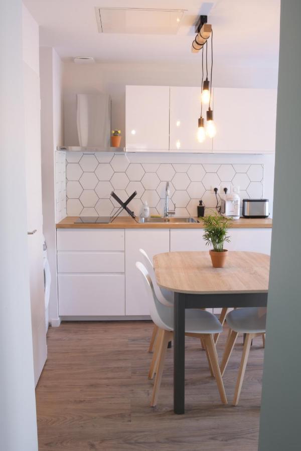 Appart T2 Avec Terrasse, Parking Et Wifi Angouleme Ngoại thất bức ảnh